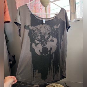 Loose fitting flowy graphic T-shirt